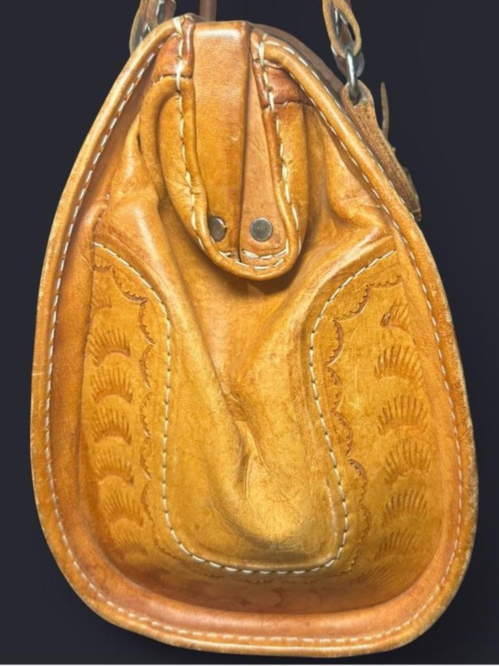 Vintage Mexican Tooled Leather Satchel Handbag - Tan - Picture 4 of 7